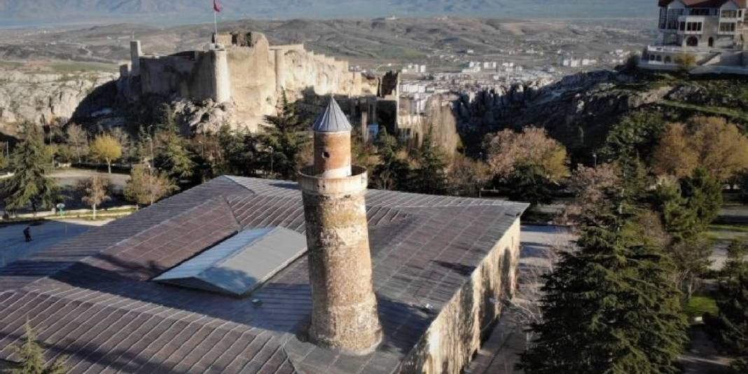 Tarihle iç içe bir yolculuk yapmaya hazır mısınız? Denizi, kumu, güneşi bırakan buraya gidiyor: İşte tarih kokan o yer 4